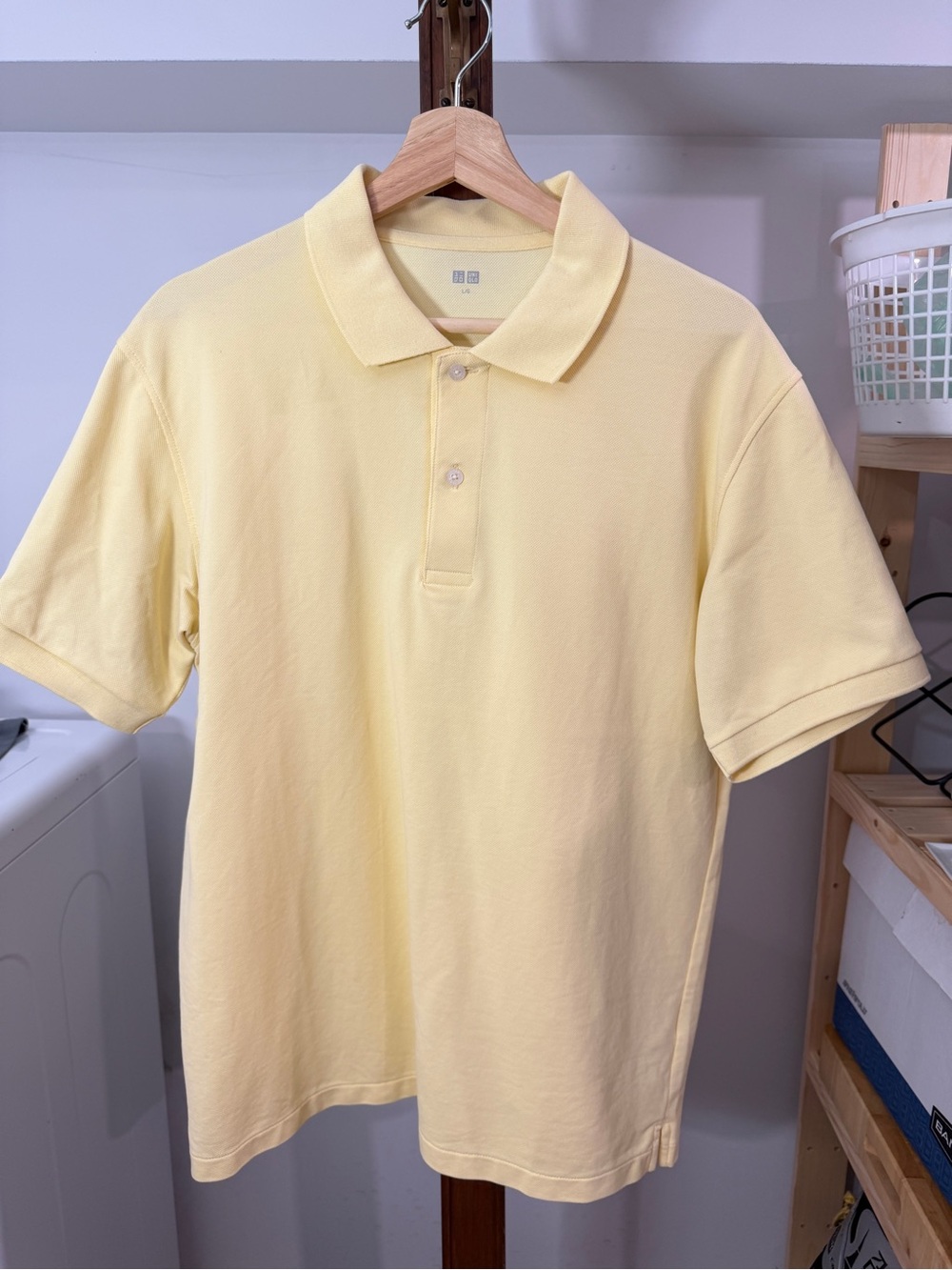 Uniqlo Men's Polo Shirt in Pale mustard Yellow